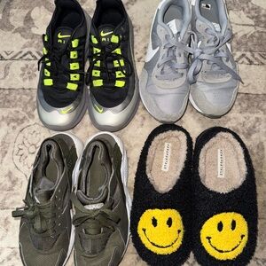 Nike Air Max Sneakers in Black and Lime